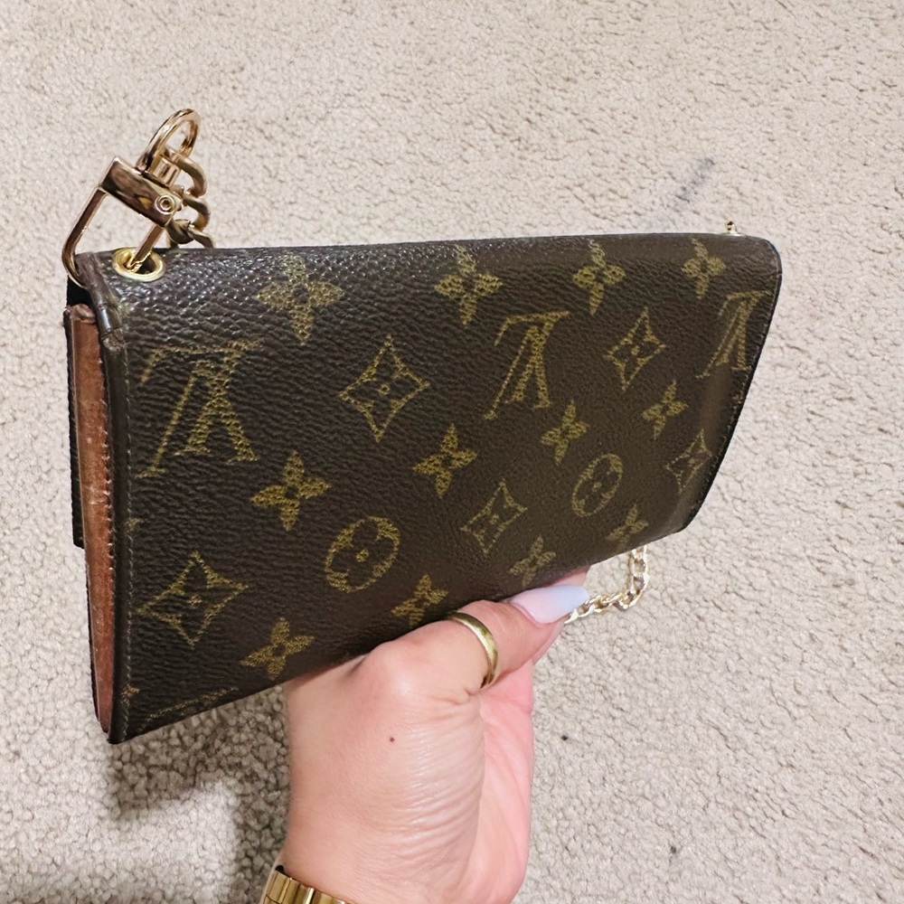 Louis Vuitton Vintage Wallet. #851 - Picture 3 of 13